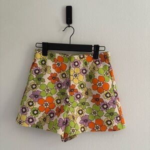 Zara • High Waisted Floral Women's Shorts